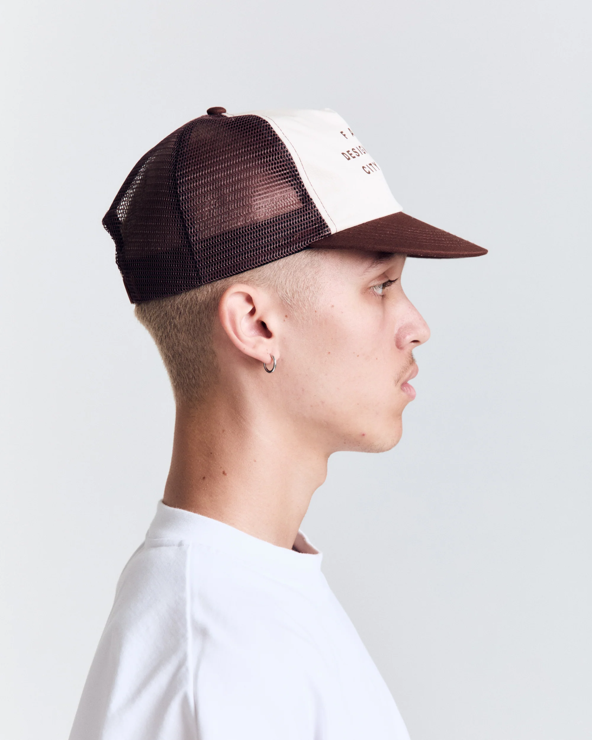 09 Cap - Ball Trucker - Off White/Brown - Image 4