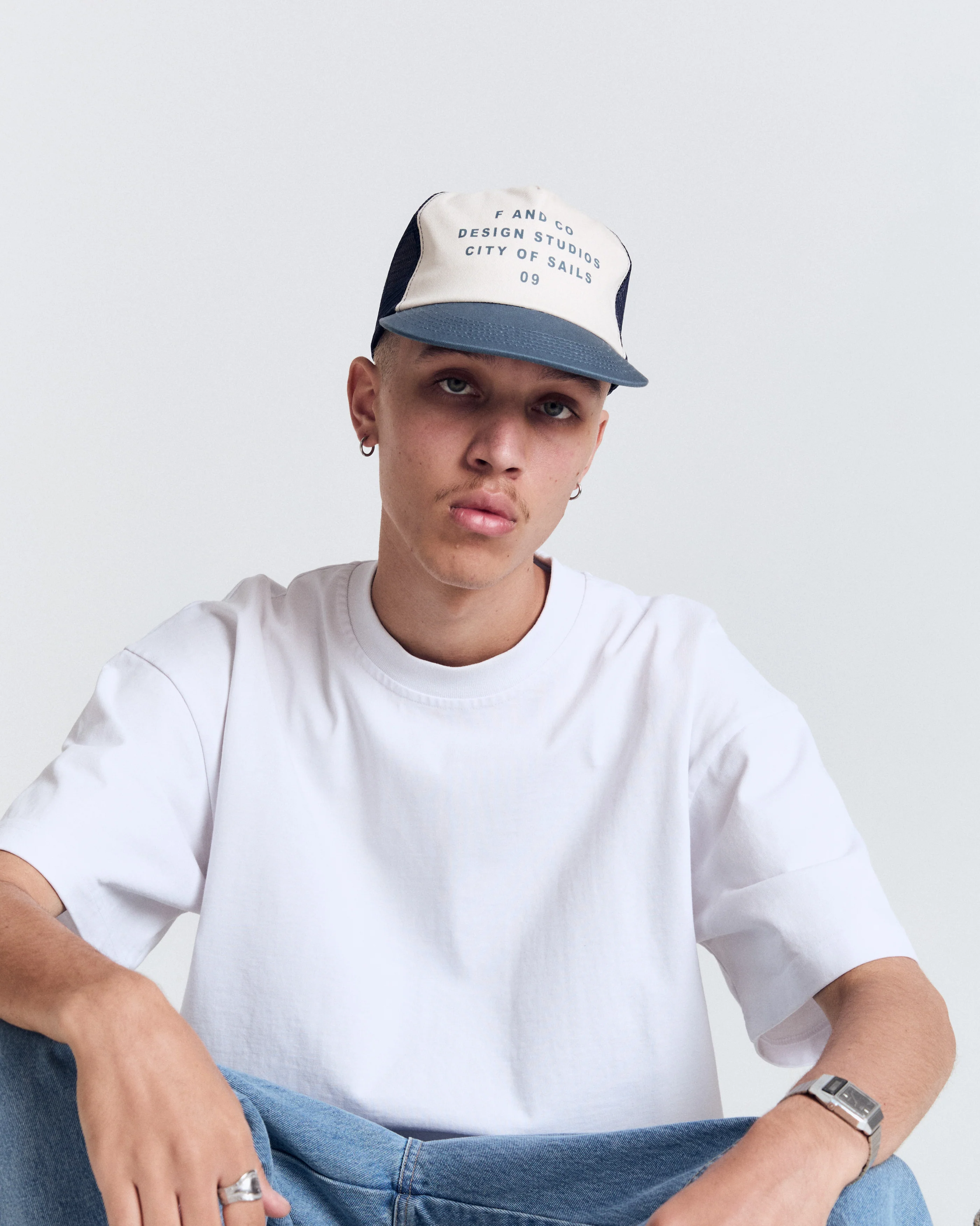 09 Cap - Ball Trucker - Off White/Blue - Image 5
