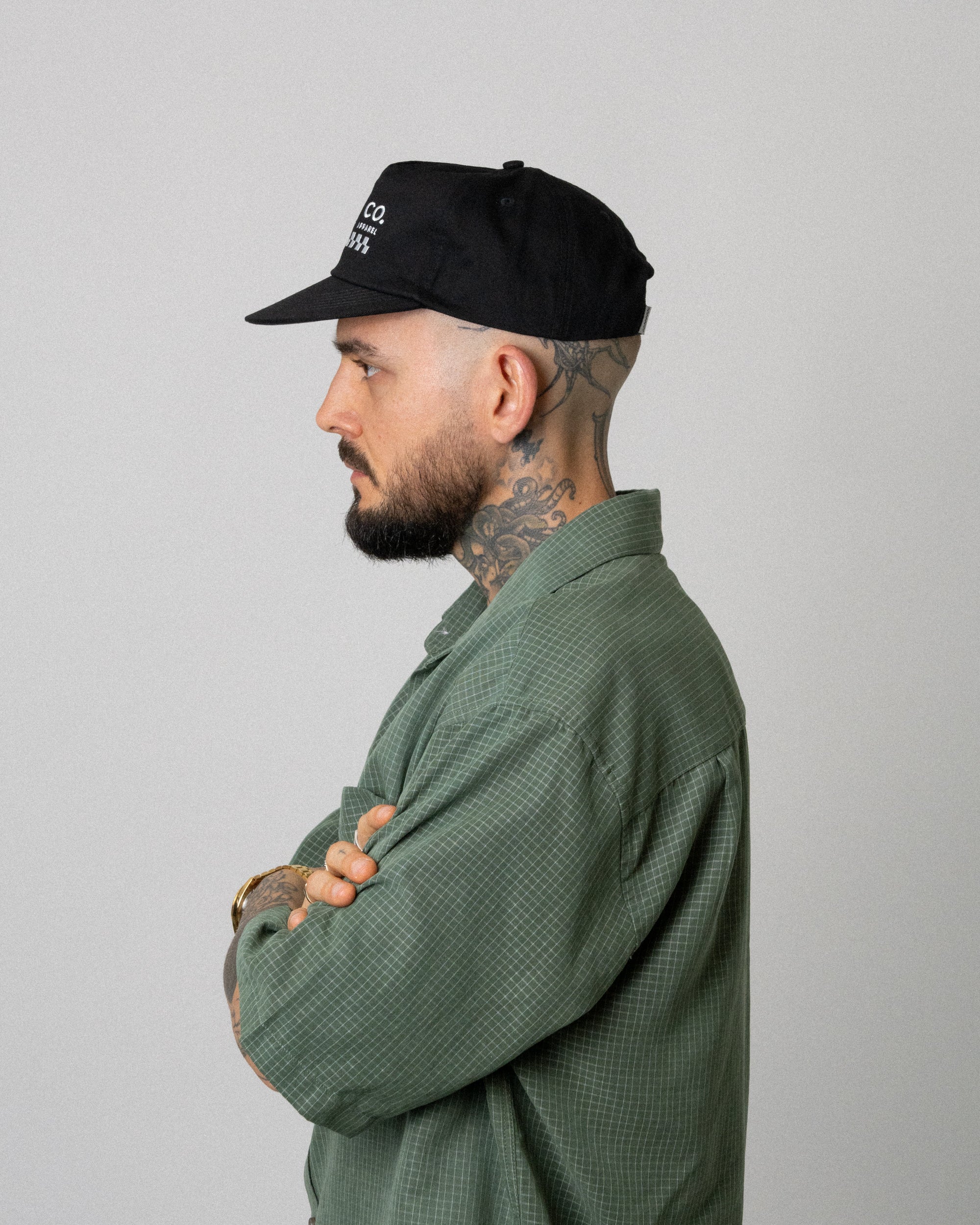 Logo Cap - 5 Panel - Black - Image 6