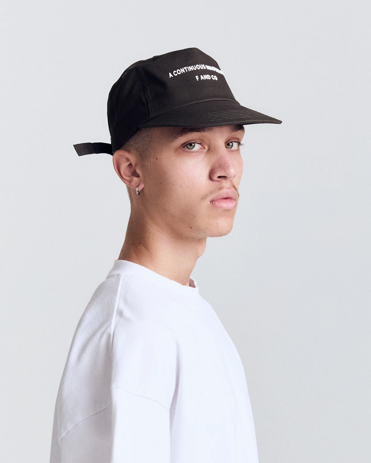 Innovation Cap - Wide Brim 5 Panel - Off Black - Image 4