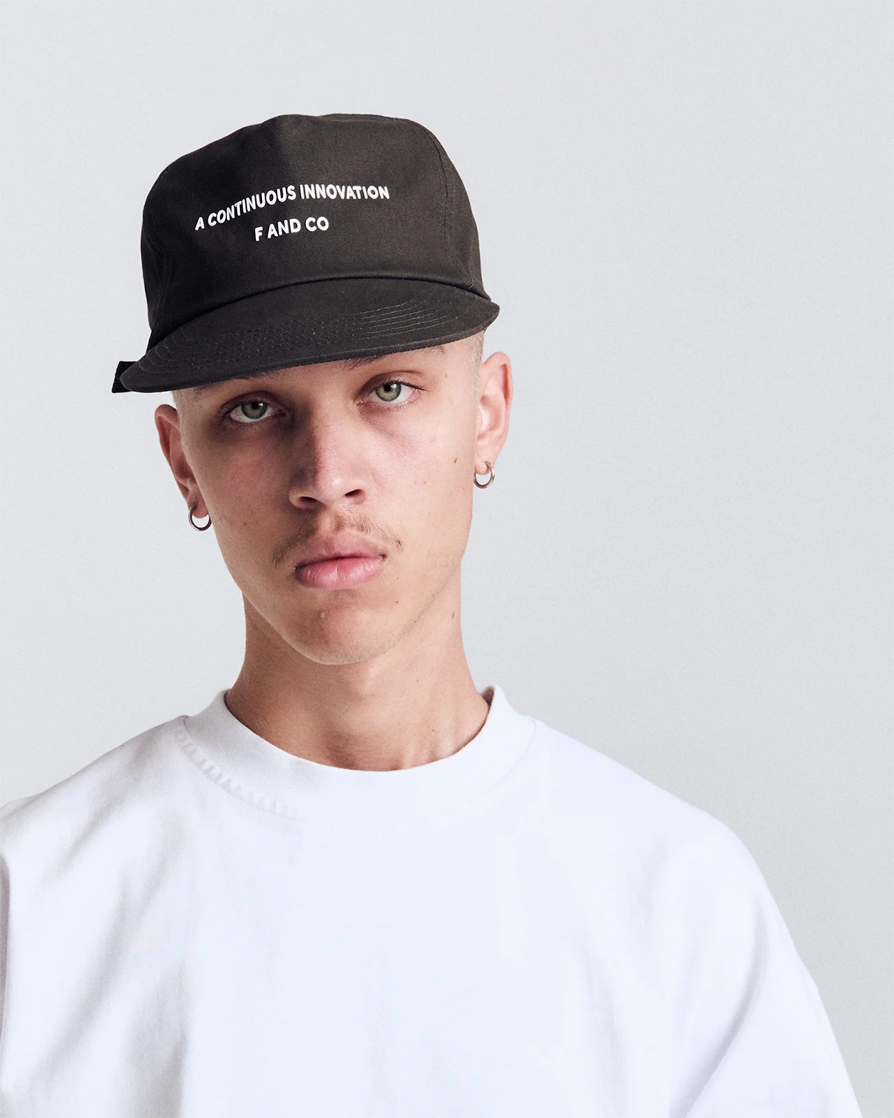 Innovation Cap - Wide Brim 5 Panel - Off Black - Image 5